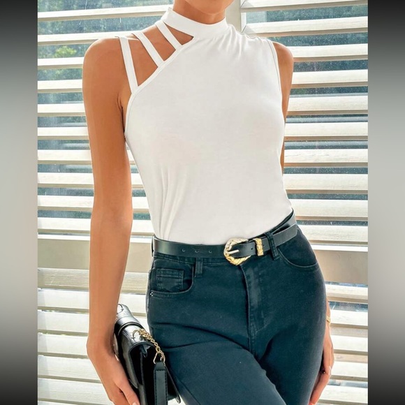 Boho cutout waffle knit tank top - Picture 4 of 12